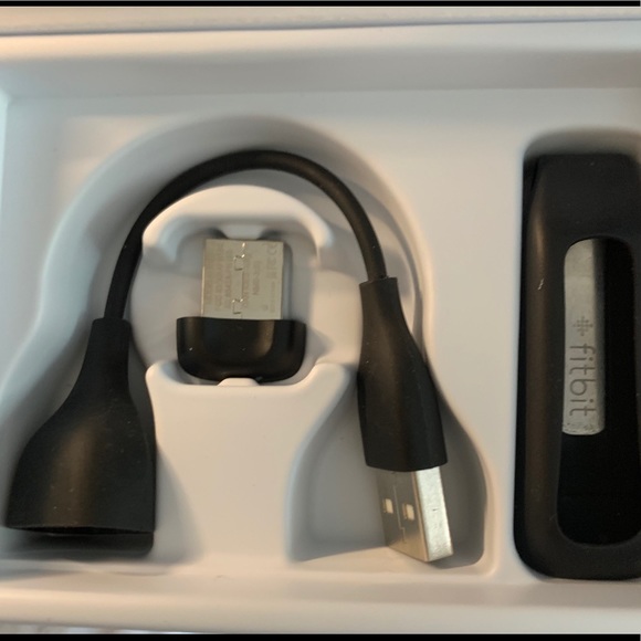 Fitbit - Picture 2 of 3